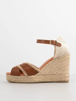 Foto van product Sandalen met sleehak Kanna bruin