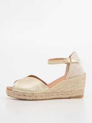 Foto van product Sandalen met sleehak Kanna goudkleurig