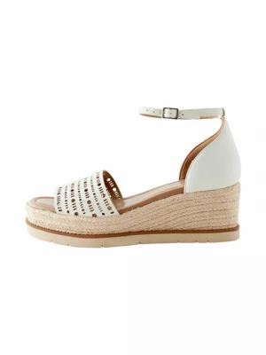Foto van product Sandalen met sleehak Next wit