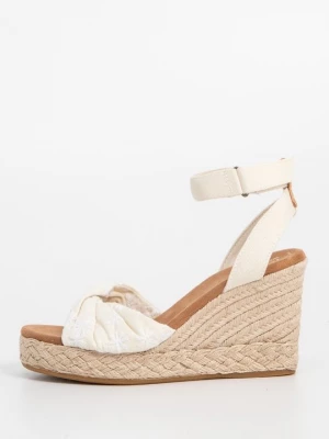 Foto van product Sandalen met sleehak Toms beżowy