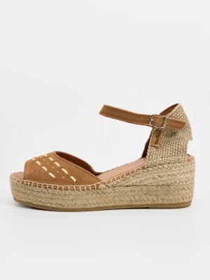 Foto van product Sandalen met sleehak Toni Pons bruin