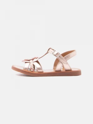 Foto van product Sandalen Pom d'Api goudkleurig
