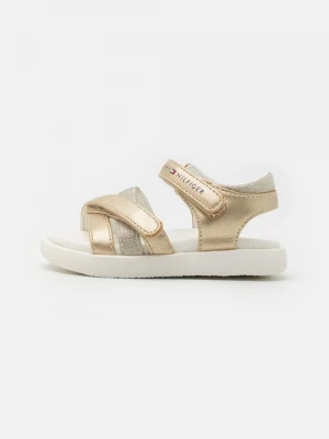 Foto van product Sandalen Tommy Hilfiger goudkleurig