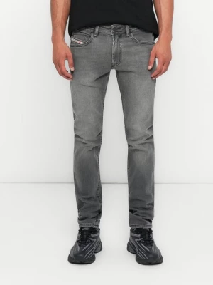 Foto van product Slim fit jeans Diesel rood