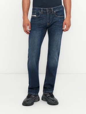 Foto van product Slim fit jeans Diesel rood