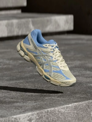 Foto van product Sneakers laag Asics crème