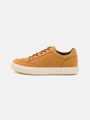 Foto van product Sneakers laag Clae lichtbruin