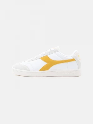 Foto van product Sneakers laag Diadora lichtgeel