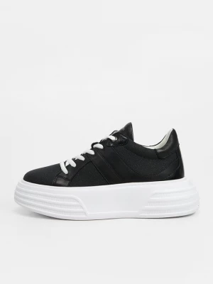 Foto van product Sneakers laag Marc Cain zwart