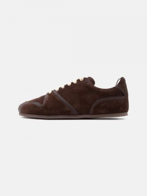 Foto van product Sneakers laag MOSCHINO bruin