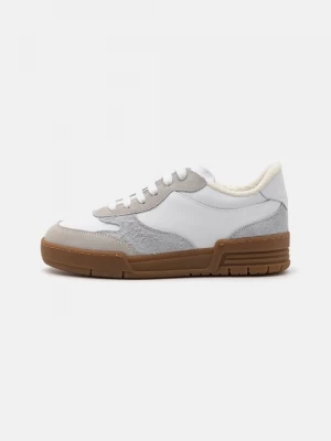 Foto van product Sneakers laag MOSCHINO wit