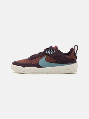Foto van product Sneakers laag Nike rood