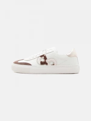 Foto van product Sneakers laag Pavement wit