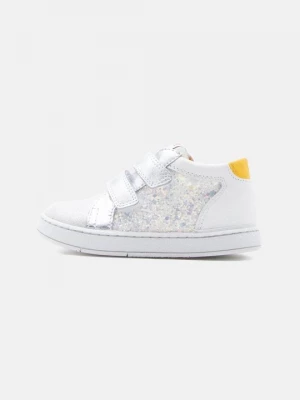 Foto van product Sneakers laag Pom d'Api zilverkleurig