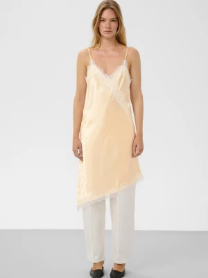 Foto van product SOAKED IN LUXURY Jurk 'Lrianne' beige
