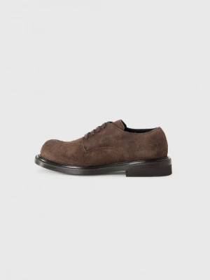 Foto van product Sportieve veterschoenen MOSCHINO bruin