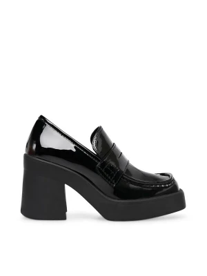 Foto van product STEVE MADDEN Mocassins 'Womens Utmost Blk Pat Loafer Shoes' zwart