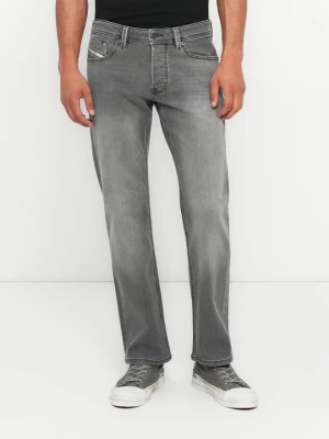 Foto van product Straight leg jeans Diesel rood