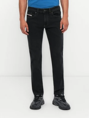 Foto van product Straight leg jeans Diesel rood