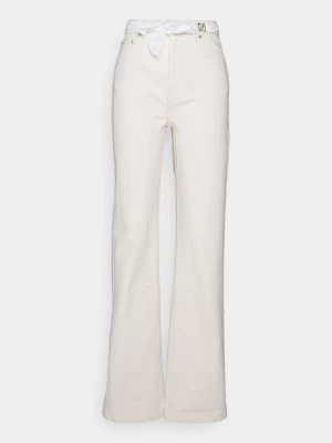 Foto van product Straight leg jeans NIKKIE crème