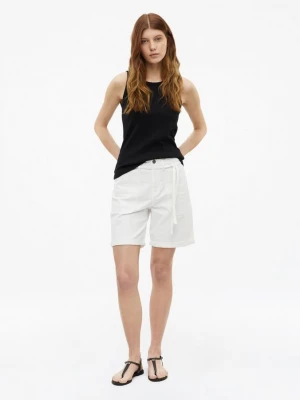 Foto van product Suri denim shorts / normale pasvorm / halfhoog s.Oliver wit