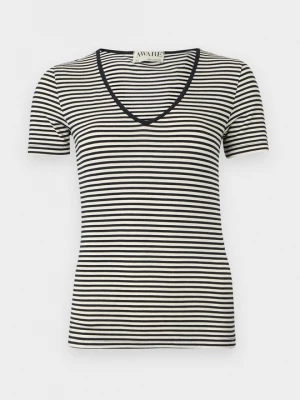 Foto van product T-shirt basic Aware crème