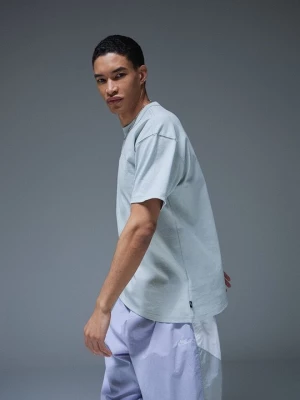 Foto van product T-shirt basic Nike zilverkleurig
