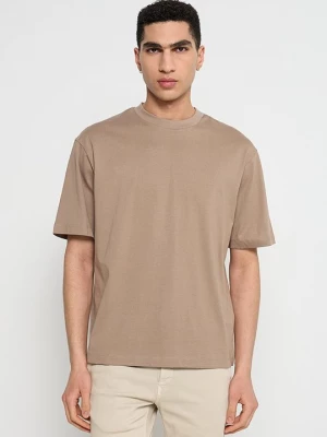 Foto van product T-shirt basic Selected beżowy