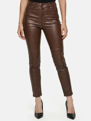 Foto van product Tazzio Jeans 'F140' bruin