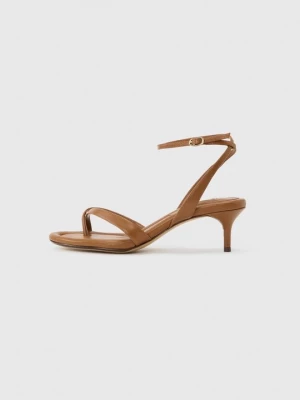 Foto van product Teensandalen Alexandre Birman bruin