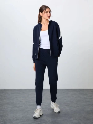 Foto van product Tommy Life Joggingpak navy / wit