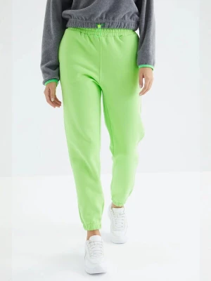 Foto van product Tommy Life Sportbroek lichtgroen