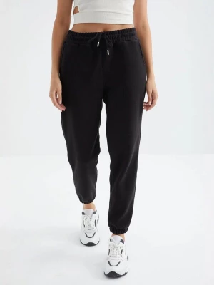 Foto van product Tommy Life Sportbroek zwart