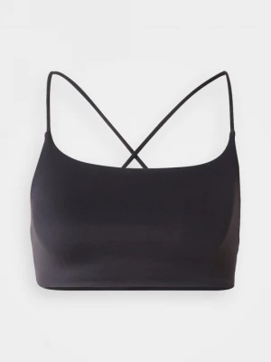 Foto van product Top Gina Tricot zwart