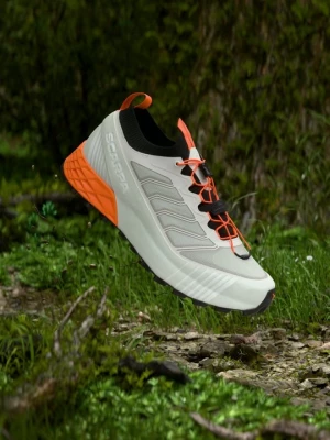 Foto van product Trail hardloopschoenen Scarpa wit