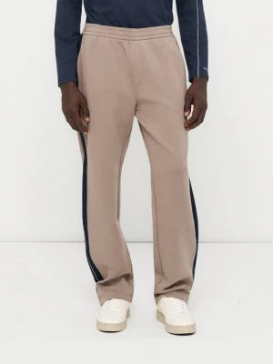 Foto van product Trainingsbroek Armani Exchange donkerbruin
