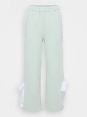 Foto van product Trainingsbroek Even&Odd Petite By Zalando lichtgroen