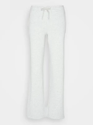 Foto van product Trainingsbroek Gina Tricot grijs