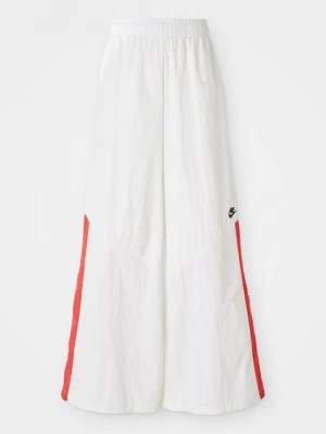 Foto van product Trainingsbroek Nike crème