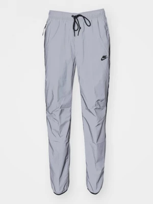 Foto van product Trainingsbroek Nike zilverkleurig