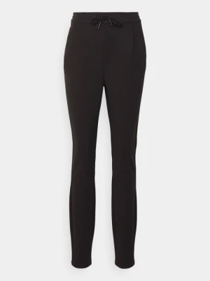 Foto van product Trainingsbroek Vero Moda zwart