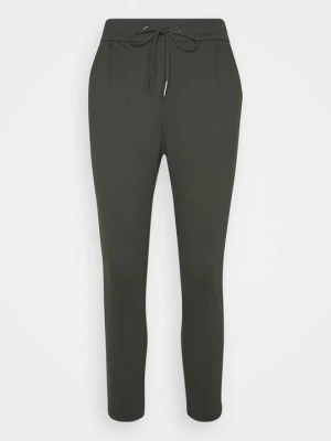 Foto van product Trainingsbroek Vero Moda zwart