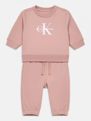 Foto van product Trainingspak Calvin Klein Jeans roze
