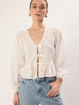 Foto van product Trendyol Blouse offwhite