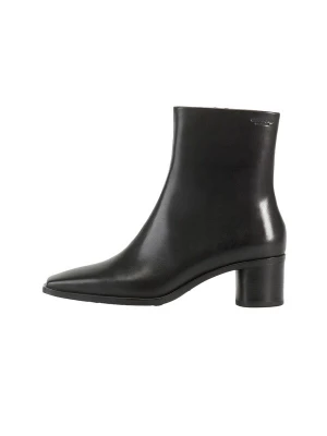 Foto van product VAGABOND SHOEMAKERS Enkellaarsjes 'FAY' zwart
