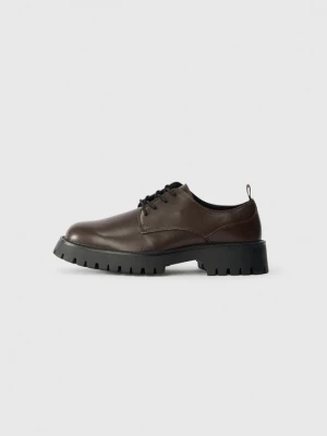 Foto van product Veterschoenen Pier One By Zalando donkerbruin