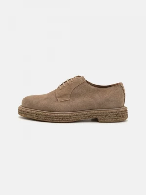 Foto van product Veterschoenen The Antipode taupe