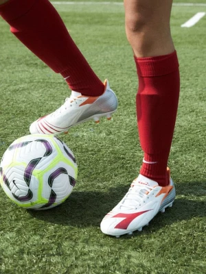 Foto van product Voetbalschoenen voor harde ondergrond Diadora wit