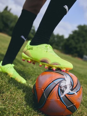 Foto van product Voetbalschoenen voor harde ondergrond Puma neongeel