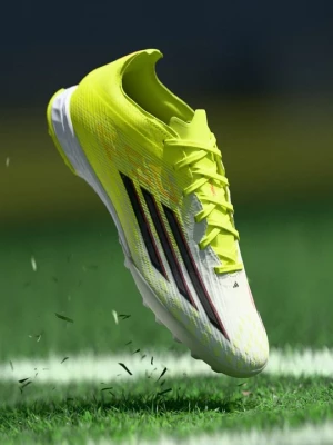Foto van product Voetbalschoenen voor kunstgras Adidas geel
